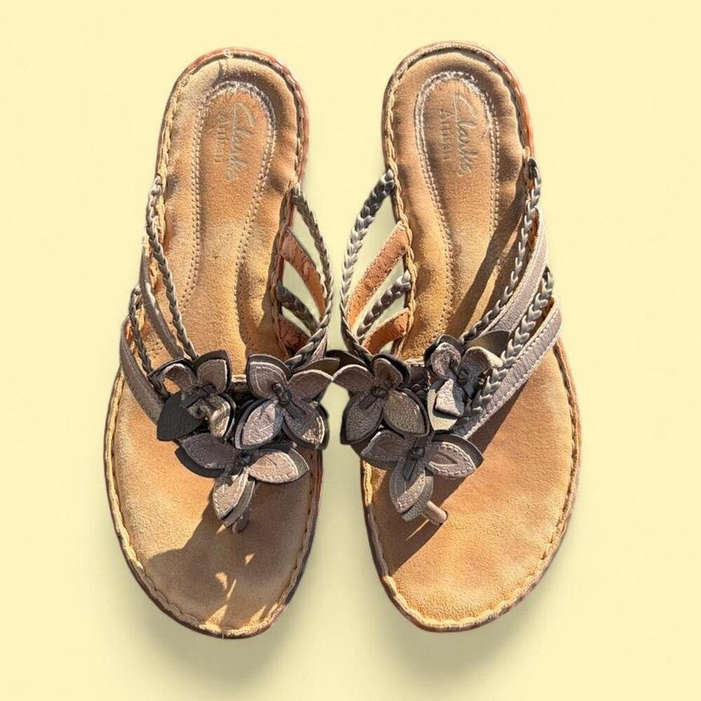 Super comfortable clarks artisan metallic